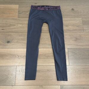 GYMSHARK Gray Purple Fit Seamless Mid Rise Active Gym Workout Leggings Size M